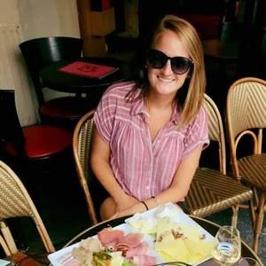 Meet your Posher, Becky